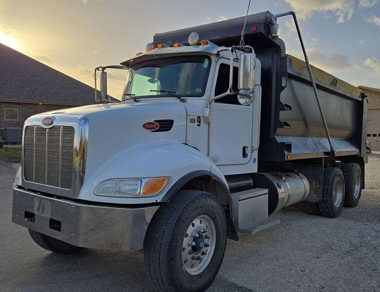 2015 Peterbilt PB348 dump truck